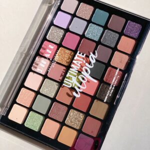 Utopia Dreams | 40-Shade Pro-Artistry Shadow Palette